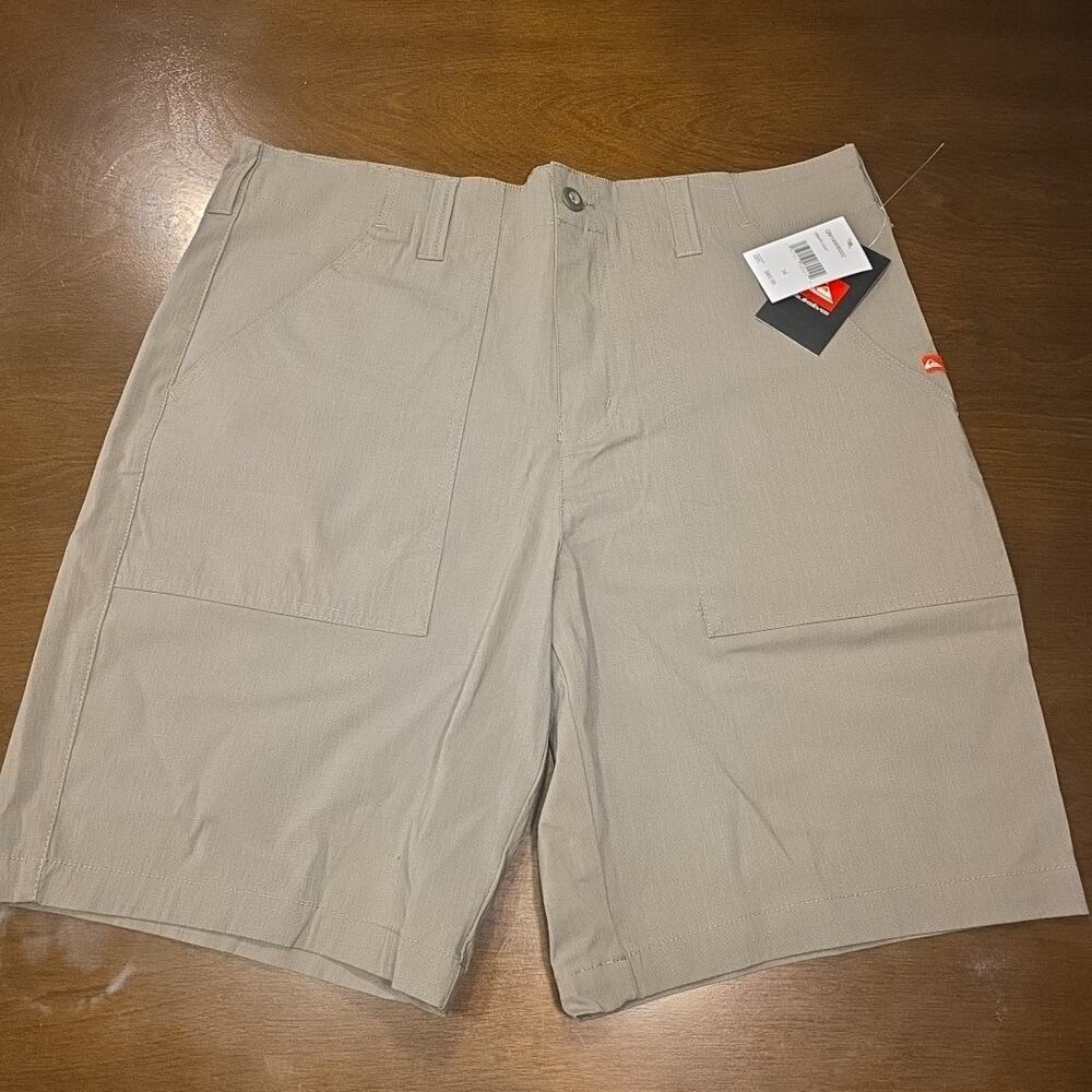 Quiksilver Men's Casual Tarmac Shorts Grape Leaf Size 34 NWT $80